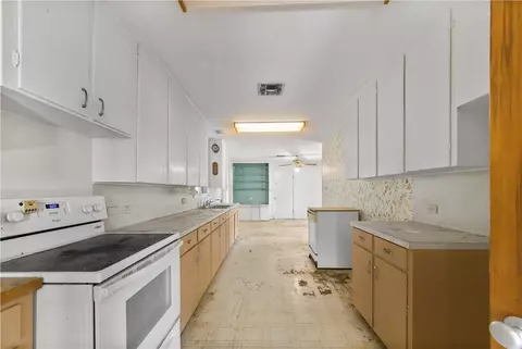 Kitchen - 706 E Henderson St, Bishop, TX 78343 photo 1 of 4