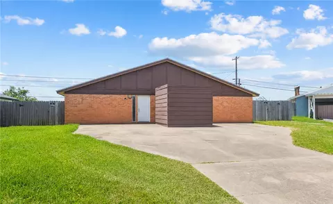 321 Easy St #A&B, Corpus Christi, TX 78418