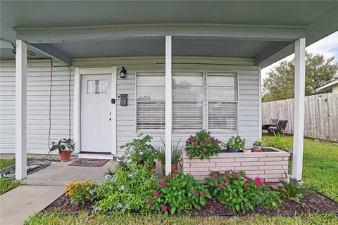 502 Waverly Dr, Corpus Christi, TX 78412