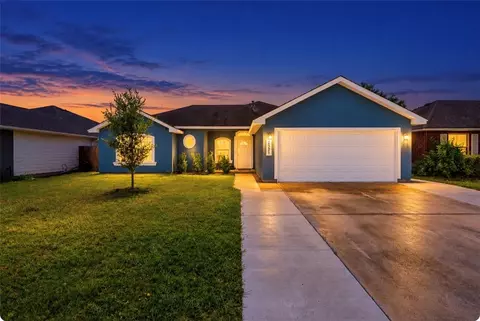 2321 Kazmir Dr, Corpus Christi, TX 78418
