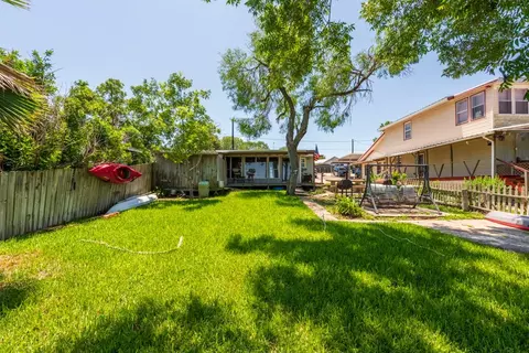 Exterior - 307 Stephens Loop, Mathis, TX 78368 photo 7 of 12