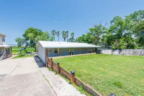 Exterior - 307 Stephens Loop, Mathis, TX 78368 photo 11 of 12