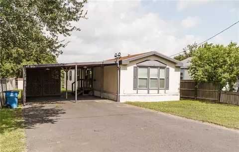 Exterior - 207 Dunbar St, Refugio, TX 78377 photo 9 of 9