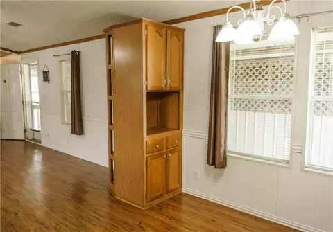 Living - 207 Dunbar St, Refugio, TX 78377 photo 4 of 5