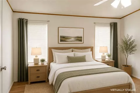 Bedroom - 207 Dunbar St, Refugio, TX 78377 photo 1 of 4