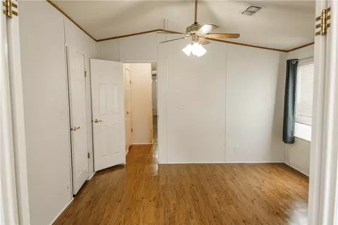 Bedroom - 207 Dunbar St, Refugio, TX 78377 photo 3 of 4
