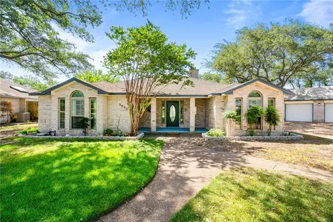 3802 Castle Knoll Dr, Corpus Christi, TX 78410