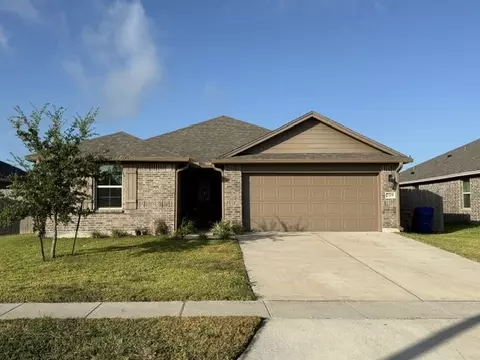 7709 Iron Man Dr, Corpus Christi, TX 78414