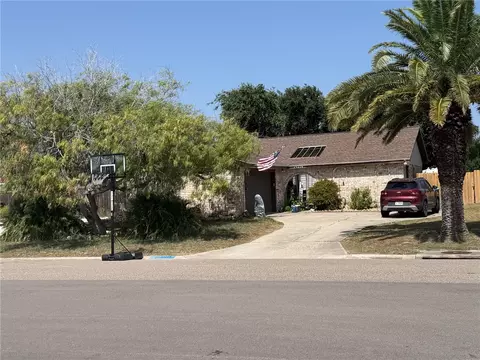 15274 Caravel Dr, Corpus Christi, TX 78418