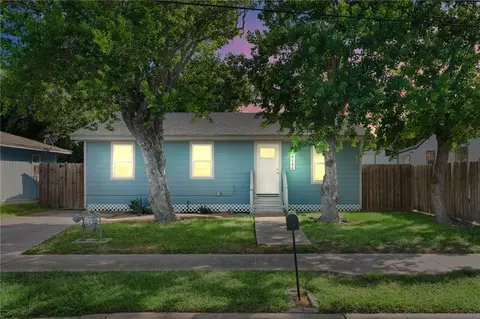 6526 Birmingham St, Corpus Christi, TX 78414