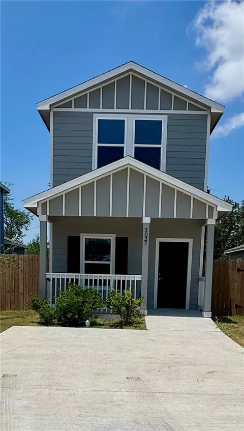 3025 Sabinas St, Corpus Christi, TX 78405
