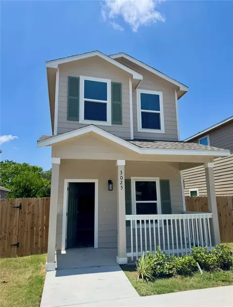 3025 Sabinas St, Corpus Christi, TX 78405