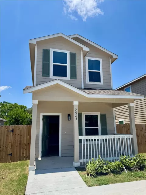 3027 Sabinas St, Corpus Christi, TX 78405