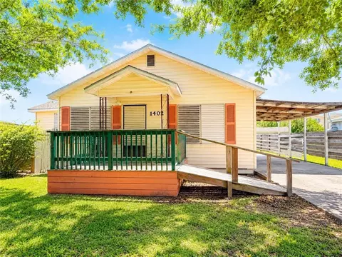 1402 Woodlawn Dr, Corpus Christi, TX 78412