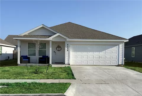 9229 Scottish Oak St, Corpus Christi, TX 78409