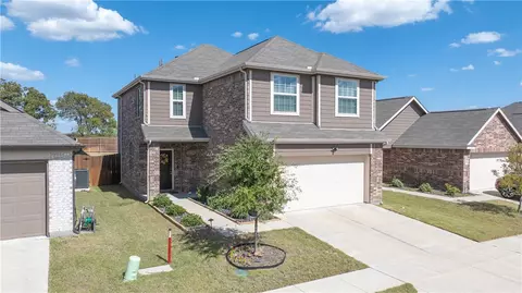 3712 Kings Dr, Ennis, TX 75119