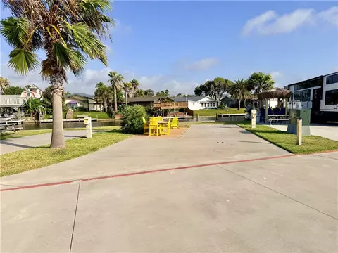 101 Caribbean Dr #11, Corpus Christi, TX 78418