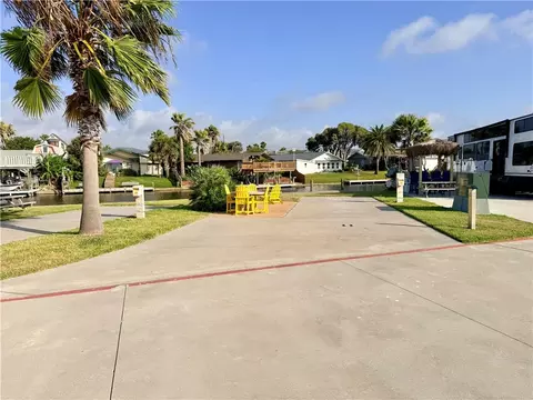 101 Caribbean Dr #11, Corpus Christi, TX 78418