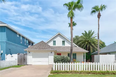 518 Corpus Christi Channel, Port Aransas, TX 78373