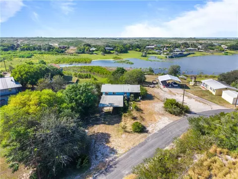 165 Oxbow, Sandia, TX 78383