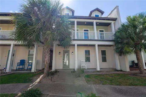 107 Frontenac, Rockport, TX 78382