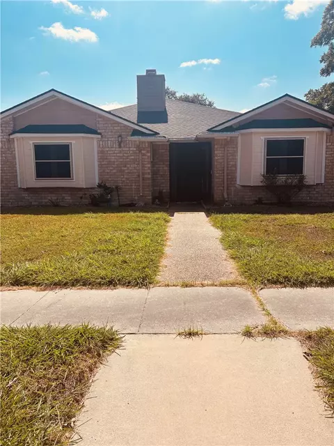 4006 Moorhead Dr, Corpus Christi, TX 78410