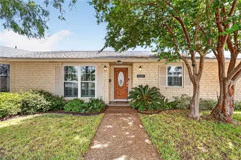 6818 Sahara Dr, Corpus Christi, TX 78412