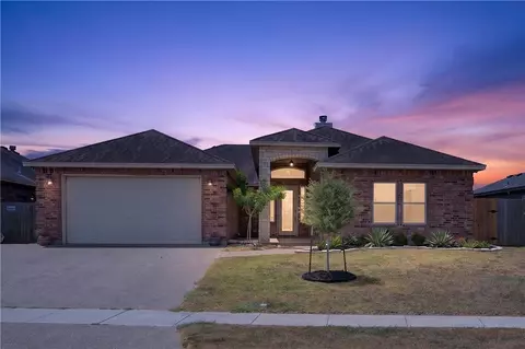 10317 Beverly Hills Dr, Corpus Christi, TX 78410