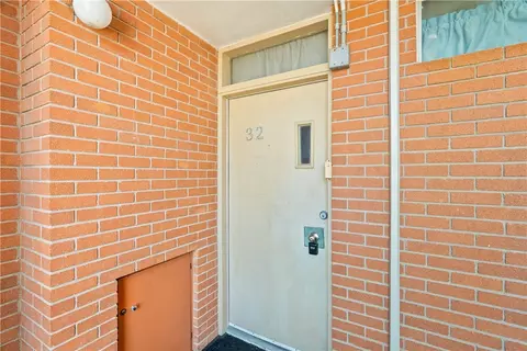 4302 Ocean Dr #32, Corpus Christi, TX 78412