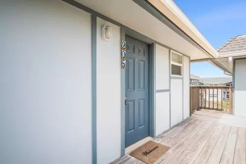 1319 11th St #205, Port Aransas, TX 78373