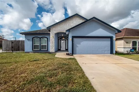 7225 Lake Serenity Dr, Corpus Christi, TX 78414
