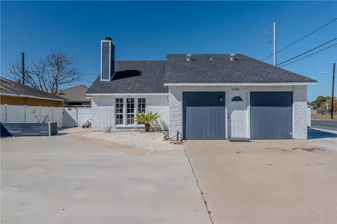 2301 Vialoux Dr, Corpus Christi, TX 78418