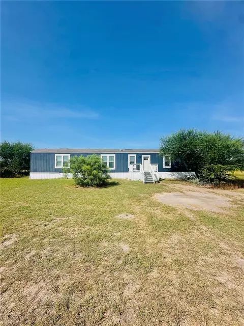 6738 Fm 1833, Robstown, TX 78380