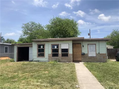 4818 Franklin Dr, Corpus Christi, TX 78415
