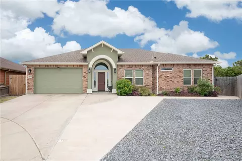 2233 Pinehollow, Corpus Christi, TX 78418