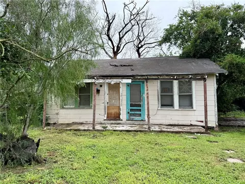 702 W Nettie, Kingsville, TX 78363