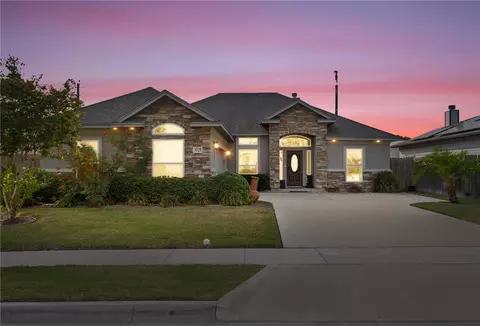 3025 Neches Dr, Corpus Christi, TX 78414