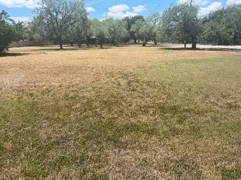 N/a Houston, George West, TX 78022