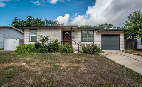 1221 Vance Dr, Corpus Christi, TX 78412