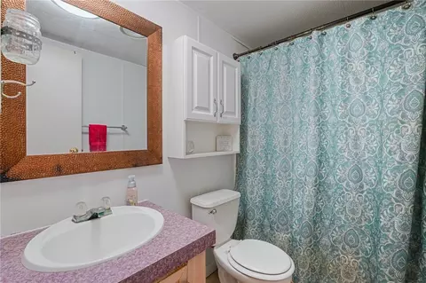 Bath - 23669 County Road 1092, Mathis, TX 78368 photo 3 of 3