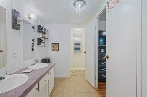 Bath - 23669 County Road 1092, Mathis, TX 78368 photo 2 of 3