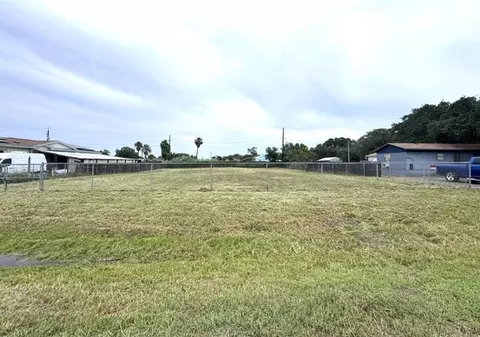 313 315 Copano Heights Blvd, Rockport, TX 78382