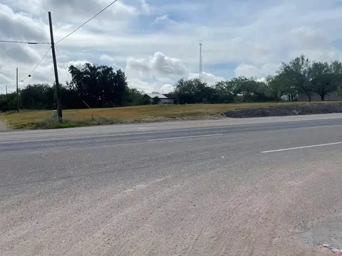 501 S Smith Ave, Hebbronville, TX 78361