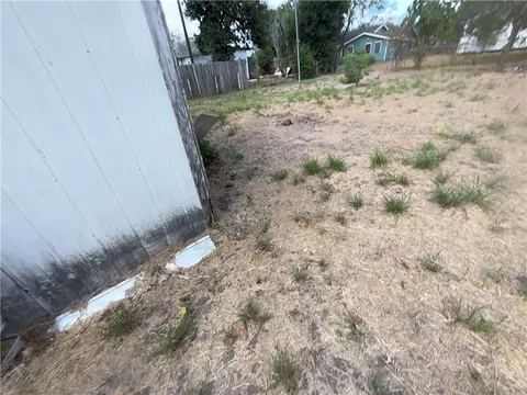 Exterior - 1008 S Aster St S, Mathis, TX 78368 photo 6 of 8