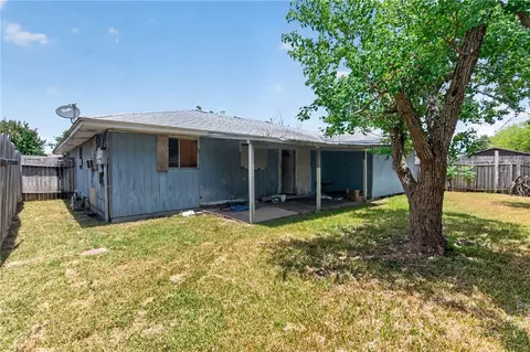 7417 Milky Way Dr, Corpus Christi, TX 78412