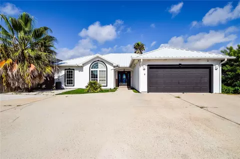 16121 Seagrape St, Corpus Christi, TX 78418