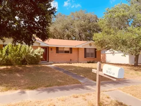 1403 Oriole, Beeville, TX 78102