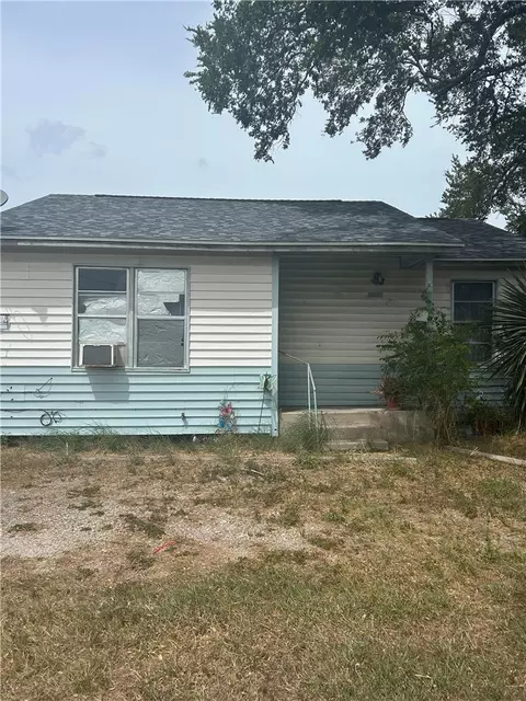 5102 Williams Dr, Corpus Christi, TX 78411