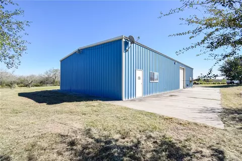 23250 Cr 1038, Mathis, TX 78368 photo 10