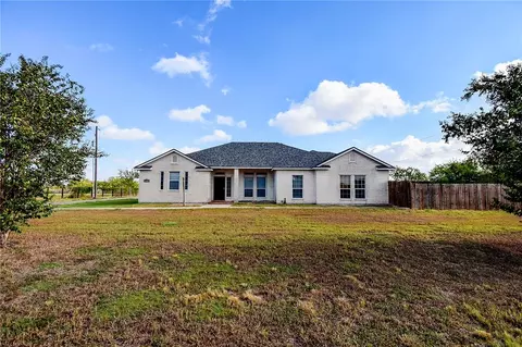 2200 Gabriel Ct, Corpus Christi, TX 78415